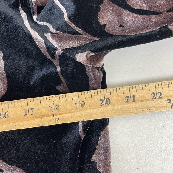 Linda leal jondel velvet top black top long sleeve - Picture 5 of 9